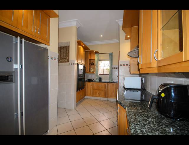 3 BEDROOM HOUSE FOR SALE IN BRYANSTON